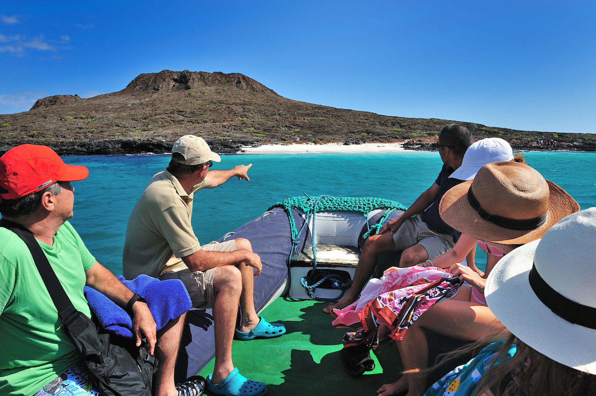 Pikaia Lodge Santa Cruz Island Dış mekan fotoğraf